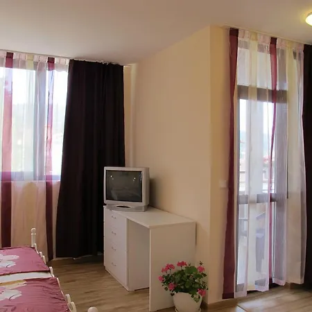 Gæstehus & Bistro Lefterova 3*