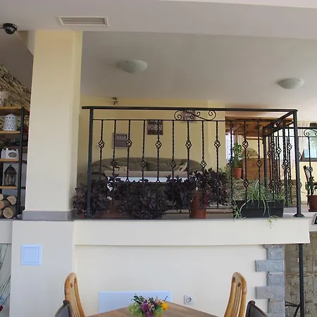 Gæstehus & Bistro Lefterova 3*