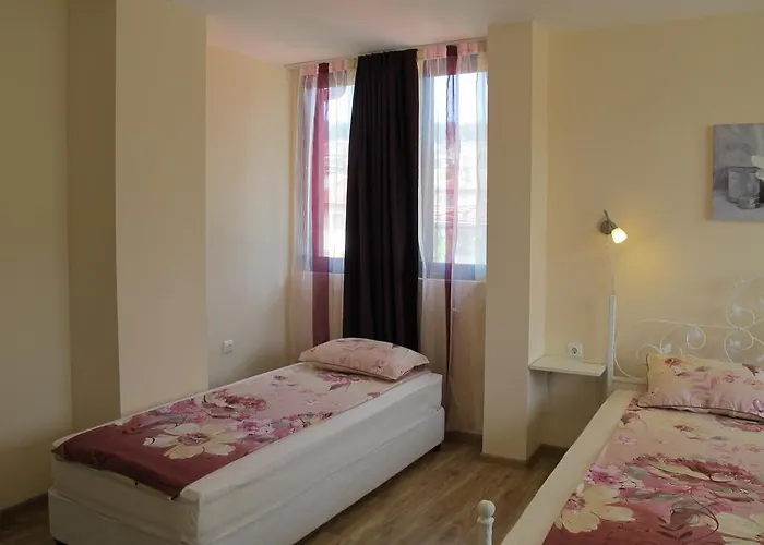 & Bistro Lefterova Kotel