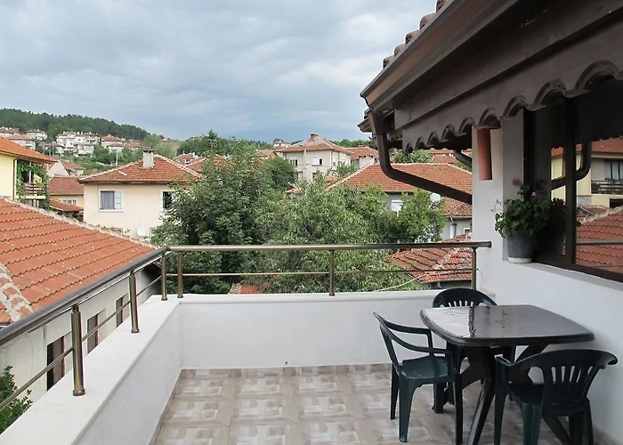 & Bistro Lefterova Gæstehus Kotel